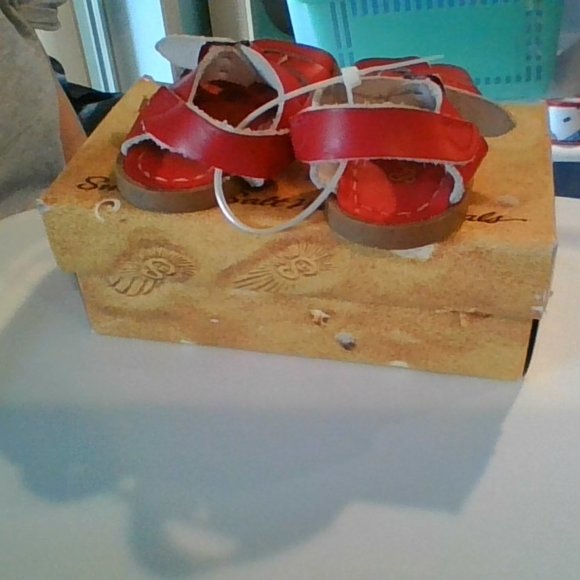 NWT Red Salt Water Sandals by Hoy - Picture 4 of 8